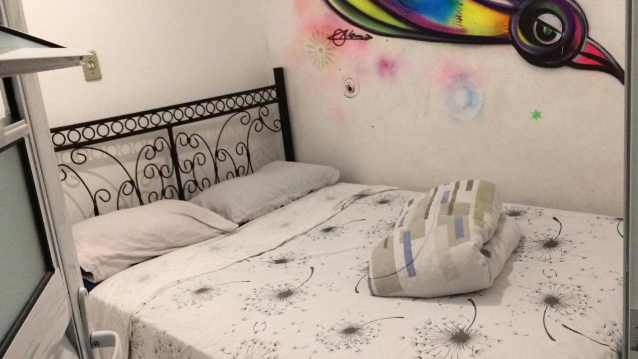 סאו פאולו Girassol Hostel Vila Madalena מראה חיצוני תמונה